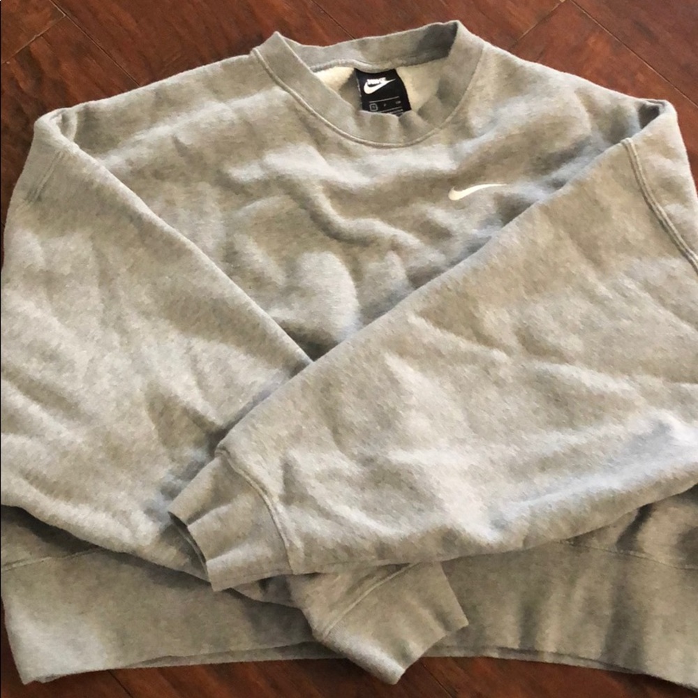 Oversized crop Nike sweatshirt
